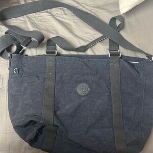 Kipling navy bag